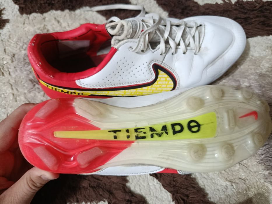 Бутсы Nike tiempo