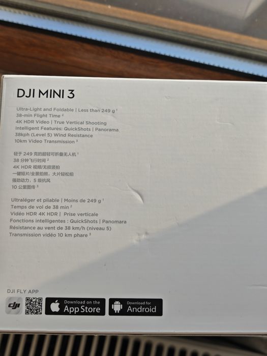 Drona DJI Mini 3 ca noua, cutie + controller