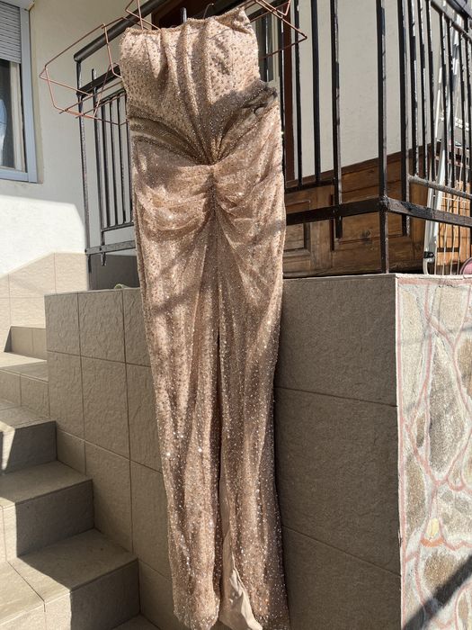 Прадлагам бална рокля ново