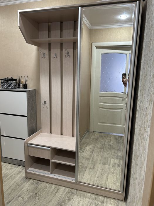 Продам прихожую