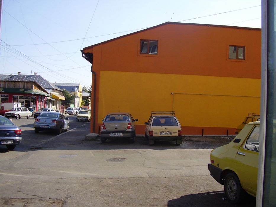 Spatiu comercial stradal