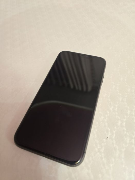 Айфон 11 128gb .