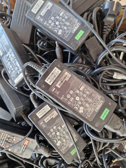 Alimentatoare 12V 3A 3.3A 4A 3.75A mufa 5.5mm imprimante monitoare dvr