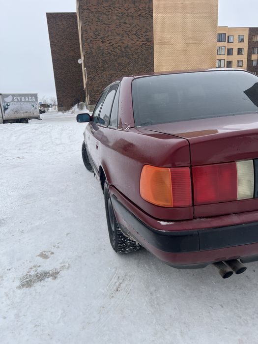 Продам хорошую машину