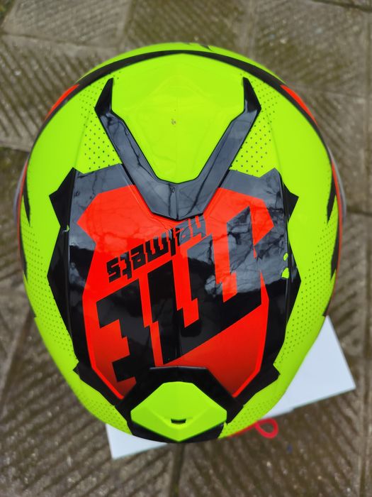 Каска MT Thunder 3