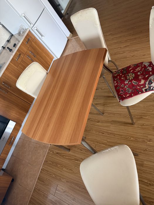 Vand mobila  pret negociabil