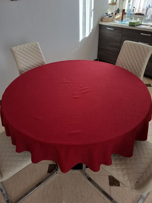 Скатерть в отличном