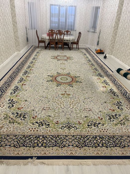 Продам ковер 4*8 кв.м