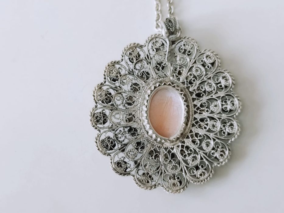 Vechi colier lant argint 800, pandantiv camee, rama filigran, copii