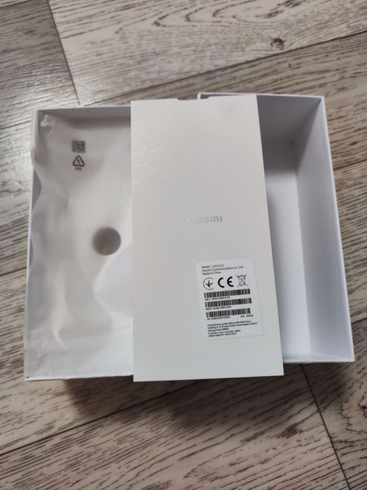 Продам Xiaomi 12