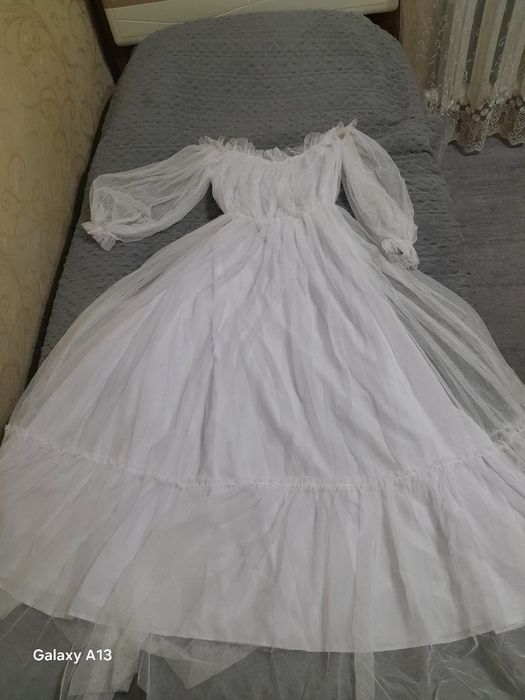 Продам платье новое