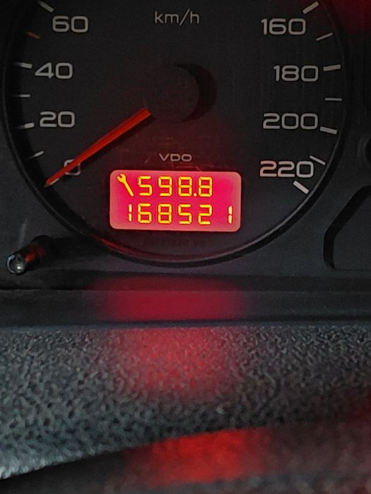 Пежо 306    бензин.  168150 км.   1998 год.  1250евро.
