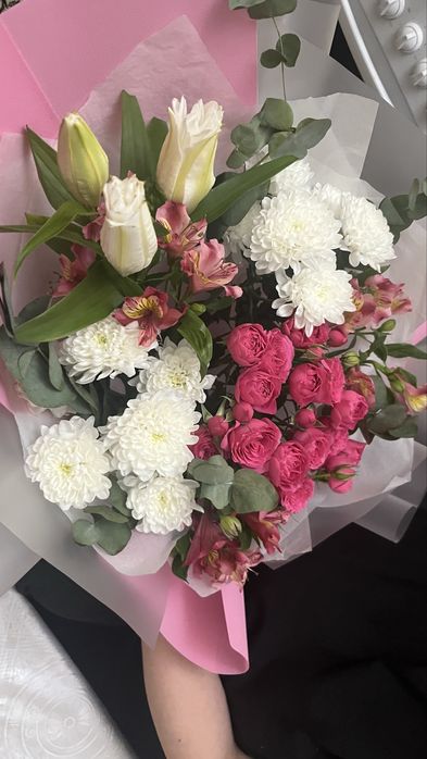 Букетииик свежиии цветыы