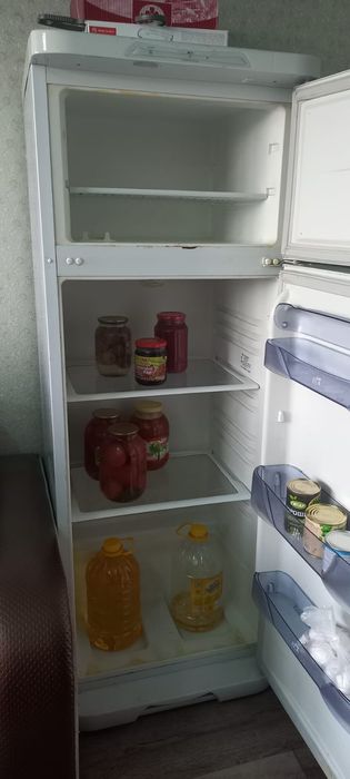 Продам холодильник