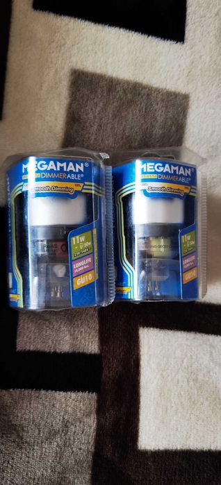 Лед регилиращи крушки Megaman