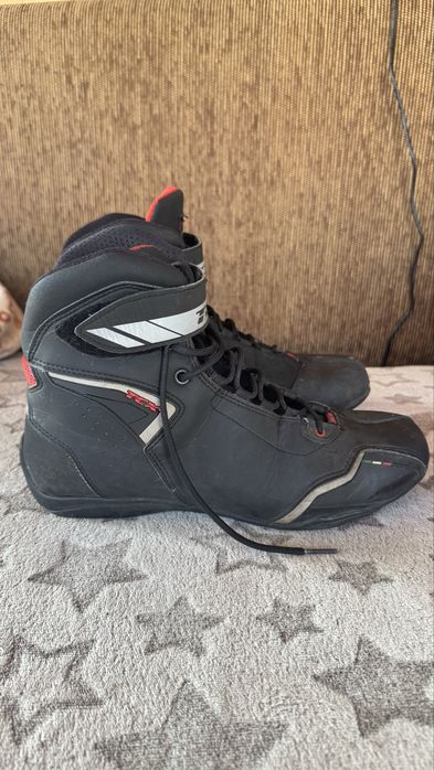 Ghete moto TCX marimea 42