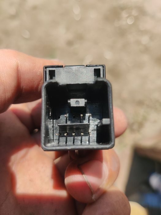 Кнопка ручника Фольксваген Пассат