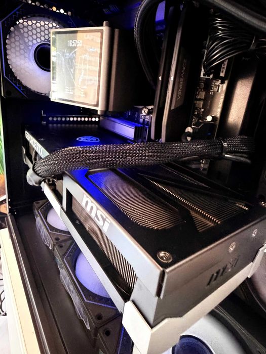 PC Intel® Core™ I9 14900KF/RTX5090/2TB PCI 5.0/PSU 1650W/Garantie/TVA!