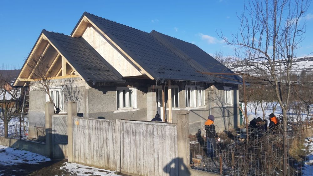 Montaj acoperișuri și reparații de urgență