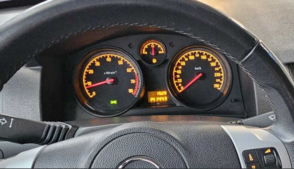 Opel Astra 1.4 benzină + GPL | 2010