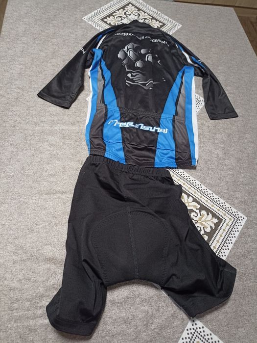 Велосипедный костюм