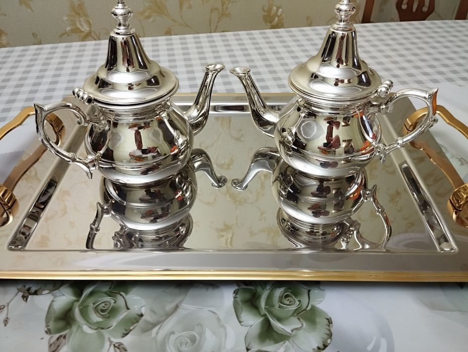 Мельхиоровый чайник