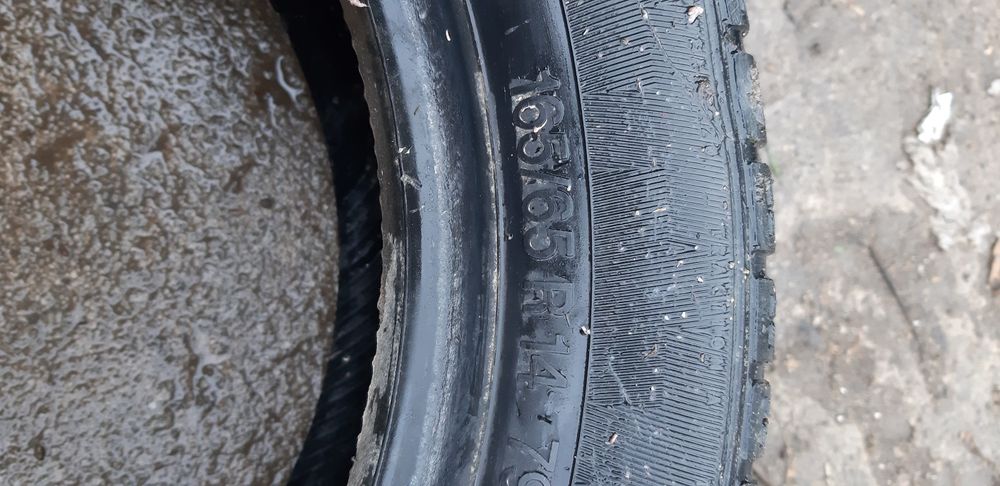 Anvelope 165..65..R14 două bucăți