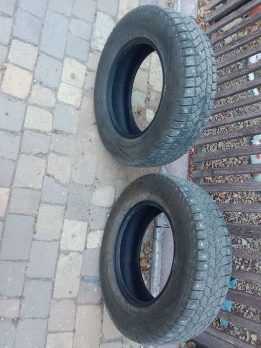 Продам зимнию шипованую резину