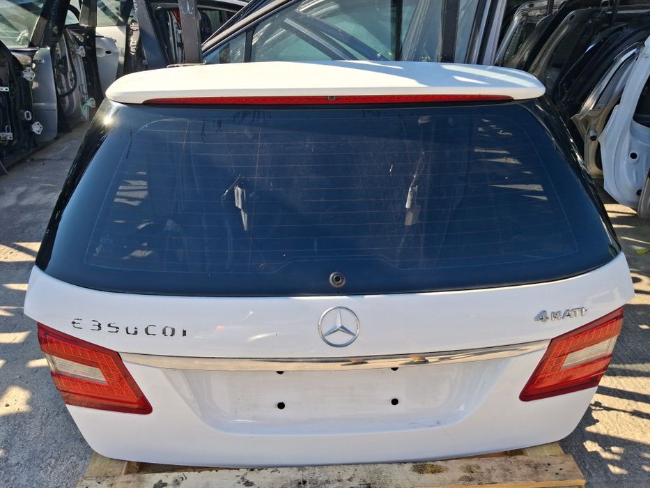 Врата Багажник Mercedes W212 Комби
