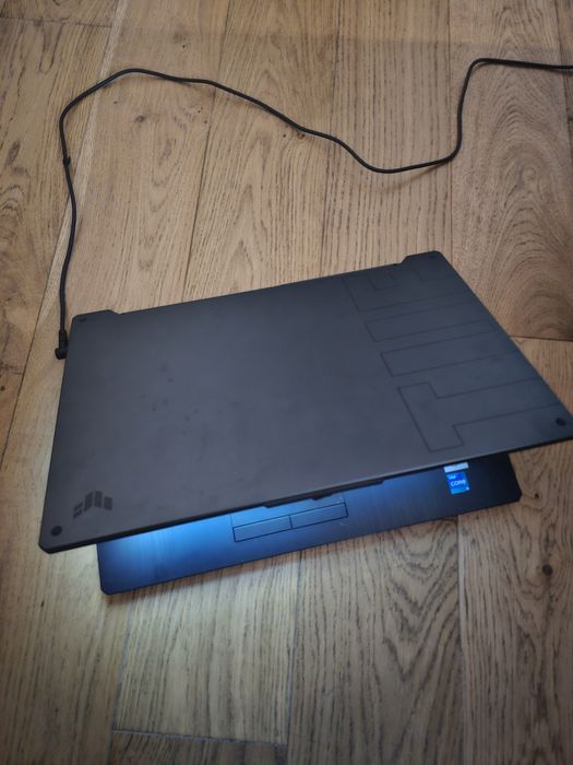 Laptop Gaming Asus TUF F17 rtx 3050