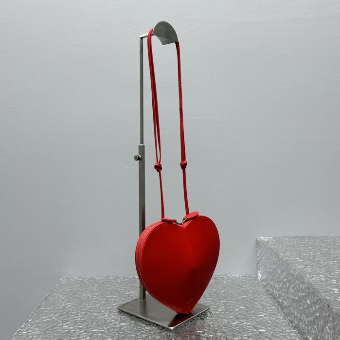 Geanta Alaia Le Coeur 21 cm, rosu lac, Premium