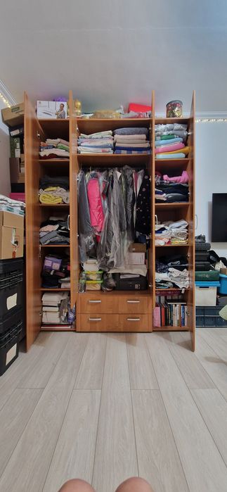 Продам шкаф для одежды