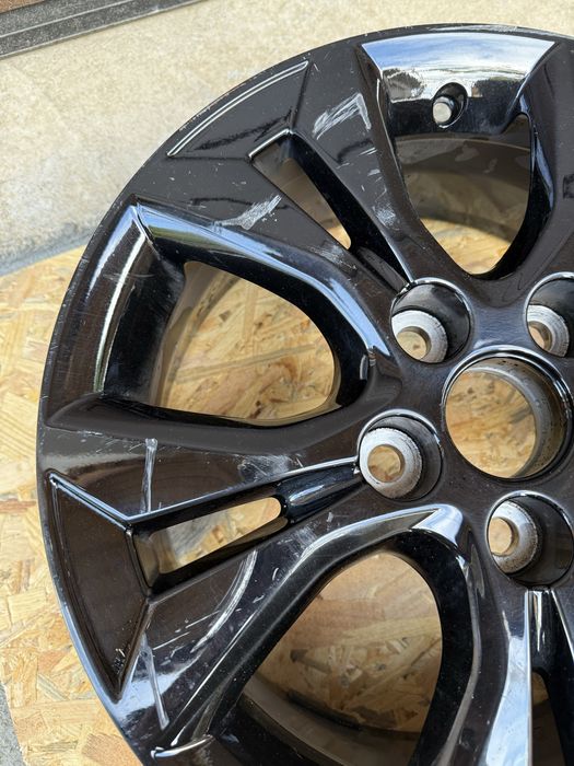 Джанта за тойота 16 yaris 4