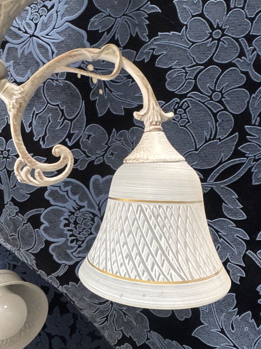 Люстра три рожка , пара