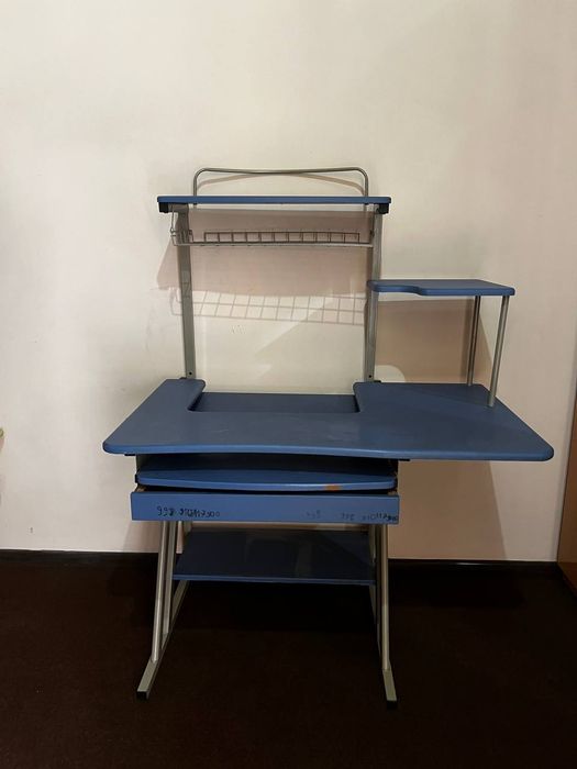 Срочно Болалар учун компьютер ва дарс  столи