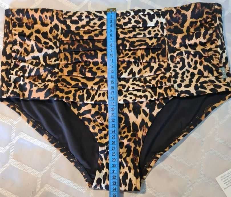 продавам бански Calvin Klein