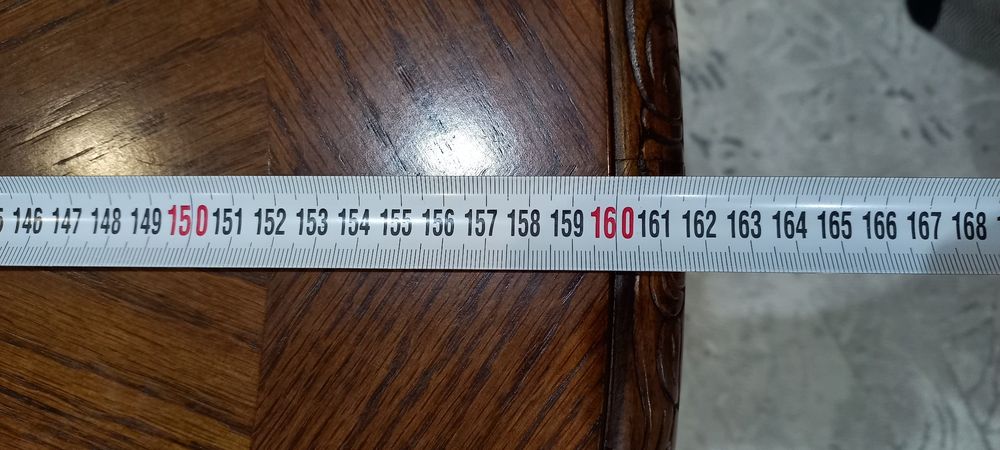 Стол со стульями