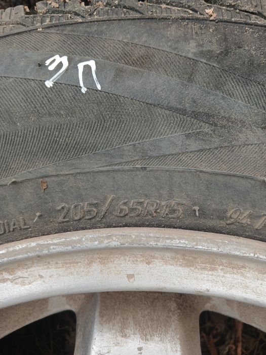 Продам колеса зимние