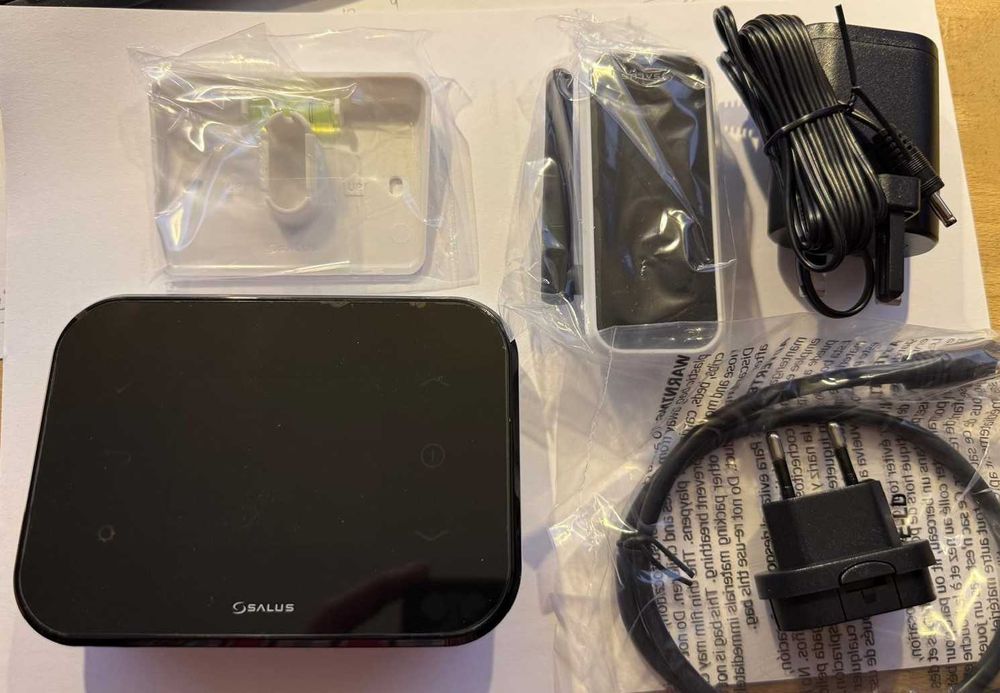 Termostat smart, fara fir, internet Salus IT500 ***FARA MODUL RECEPTOR