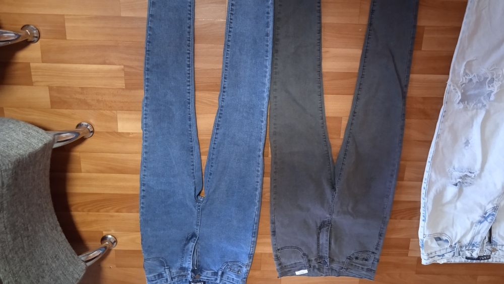 Продам 2 пар джинц за 5000 пакет
