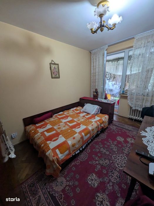 Valea Roșie, etaj 2/4, preț 117 000 euro usor negociabil
