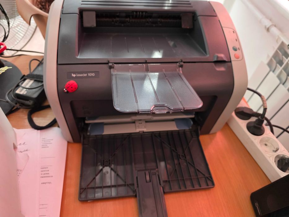 Принтер HP laserjet 1010