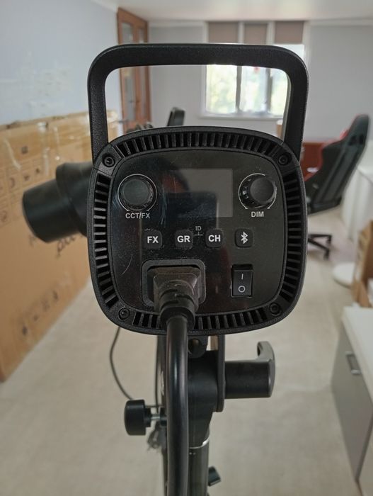 Godox Sl100bi прожектор