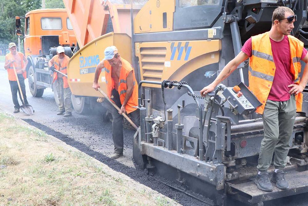 Гусеничный Асфальтоукладчик XCMG RP603 6 метров