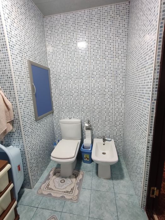 Sotiladi:Qorasuv 2, 5xona 107kv/m 4 qavat dom 25 kv 28, ariyentir Karz