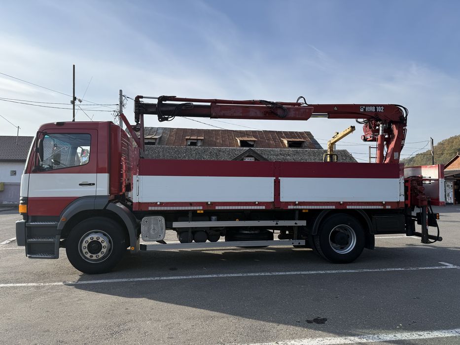 Mercedes Atego macara Hiab 102