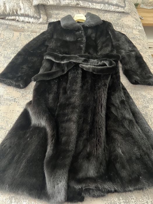 Продам норковую шубу