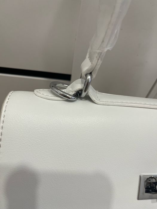 Новая белая сумка