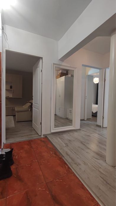 Vand apartament 3 camere
