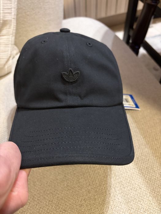 Шапка ADIDAS нова